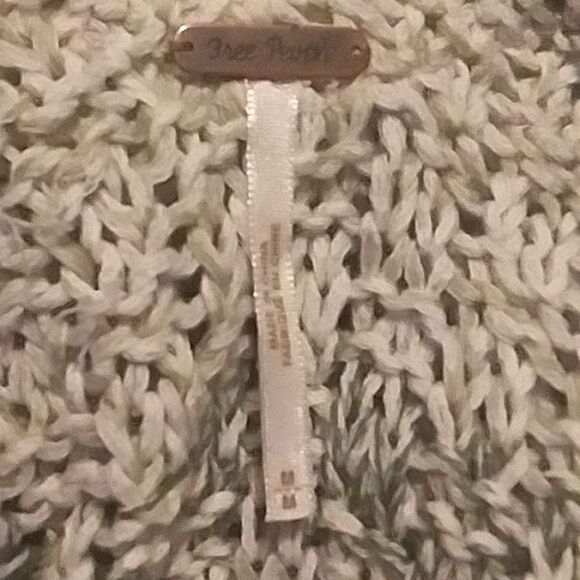 Free People Sweater Pull Over Off Shoulder V Back Open Weave Sea Mist M - Picture 11 of 13